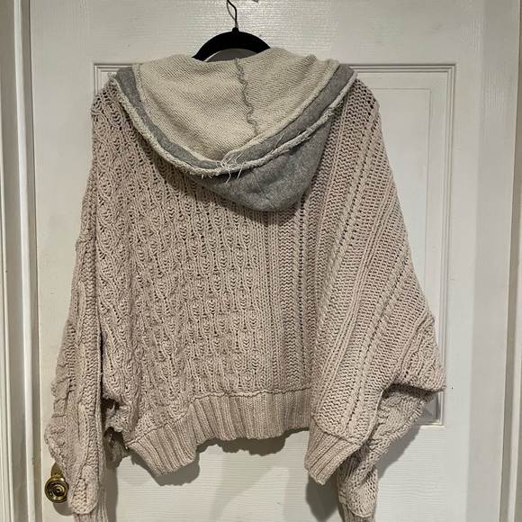 Free people sweater. - Picture 2 of 4